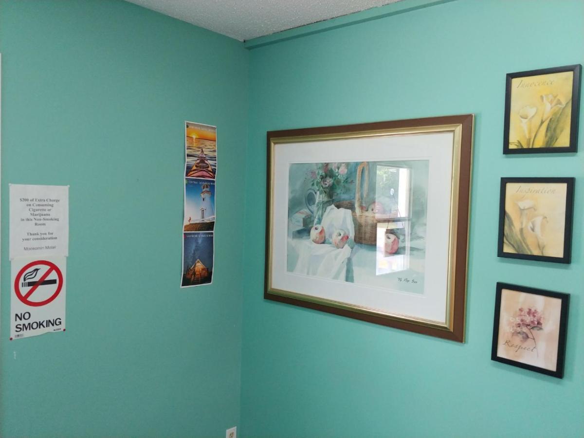 Moosomin Motel ภายนอก รูปภาพ