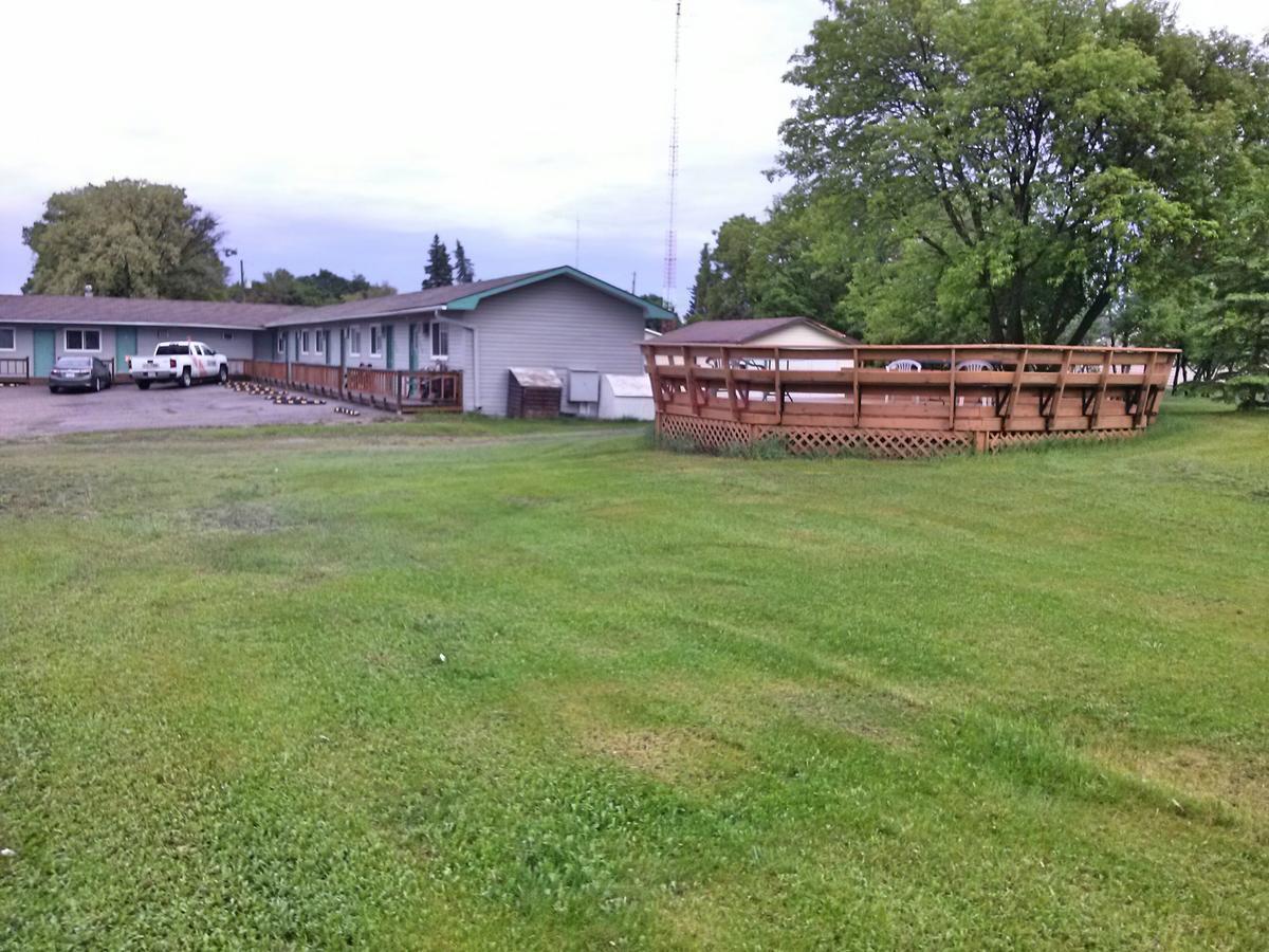 Moosomin Motel ภายนอก รูปภาพ