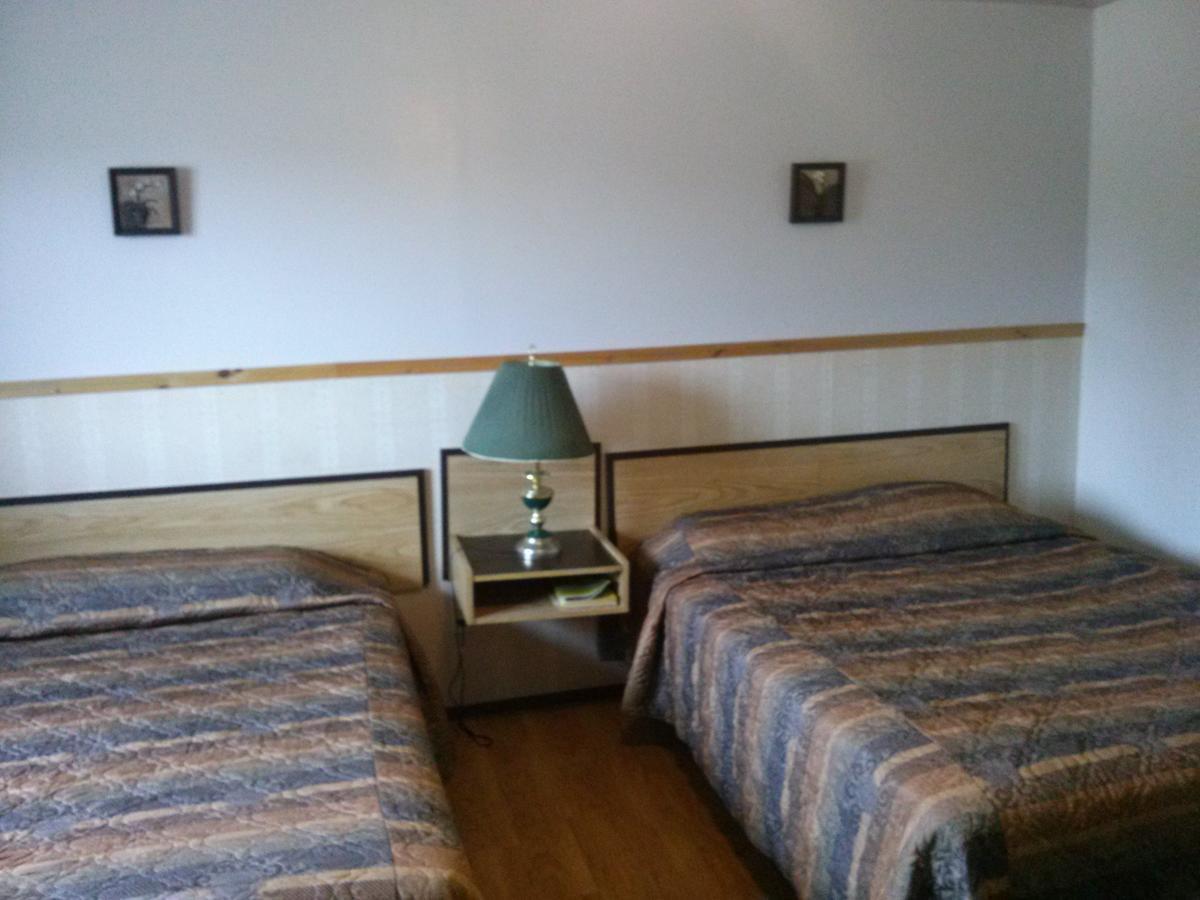Moosomin Motel ภายนอก รูปภาพ