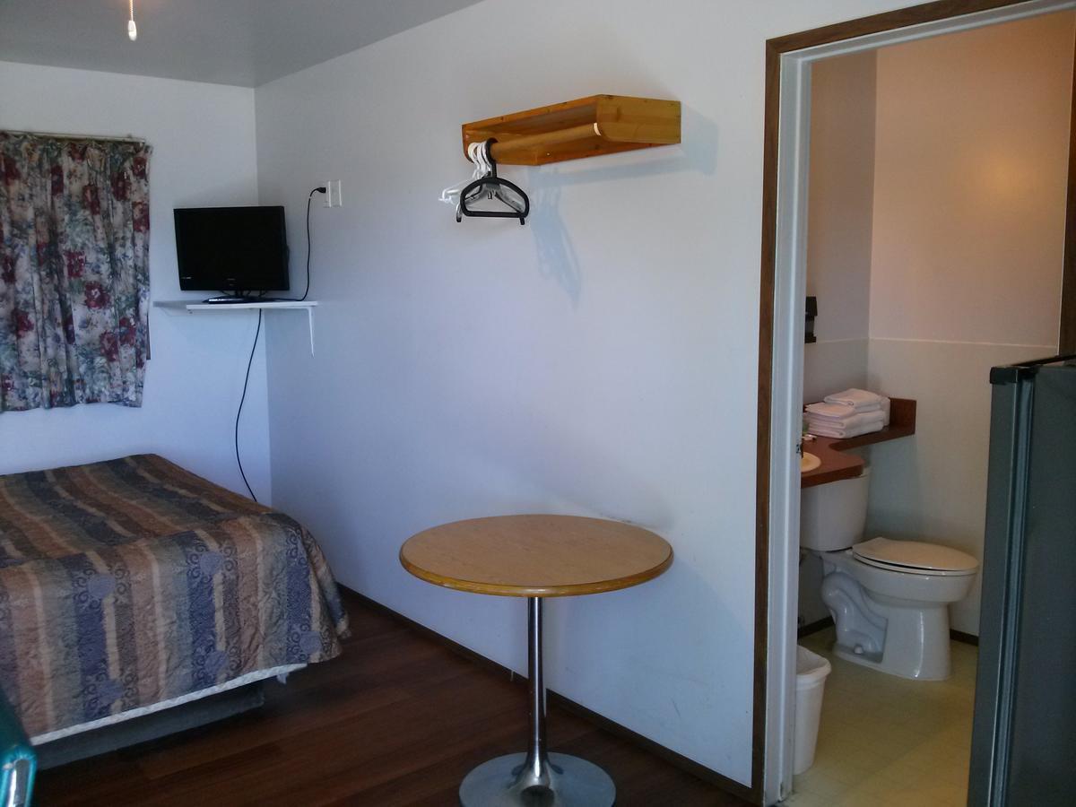 Moosomin Motel ภายนอก รูปภาพ