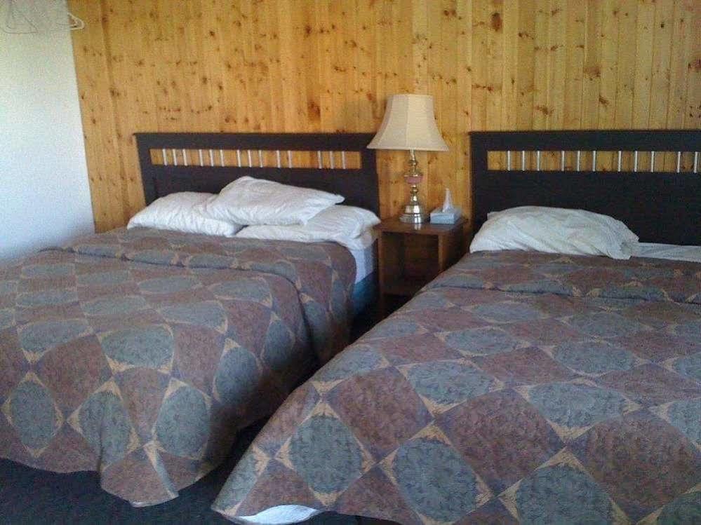 Moosomin Motel ภายนอก รูปภาพ