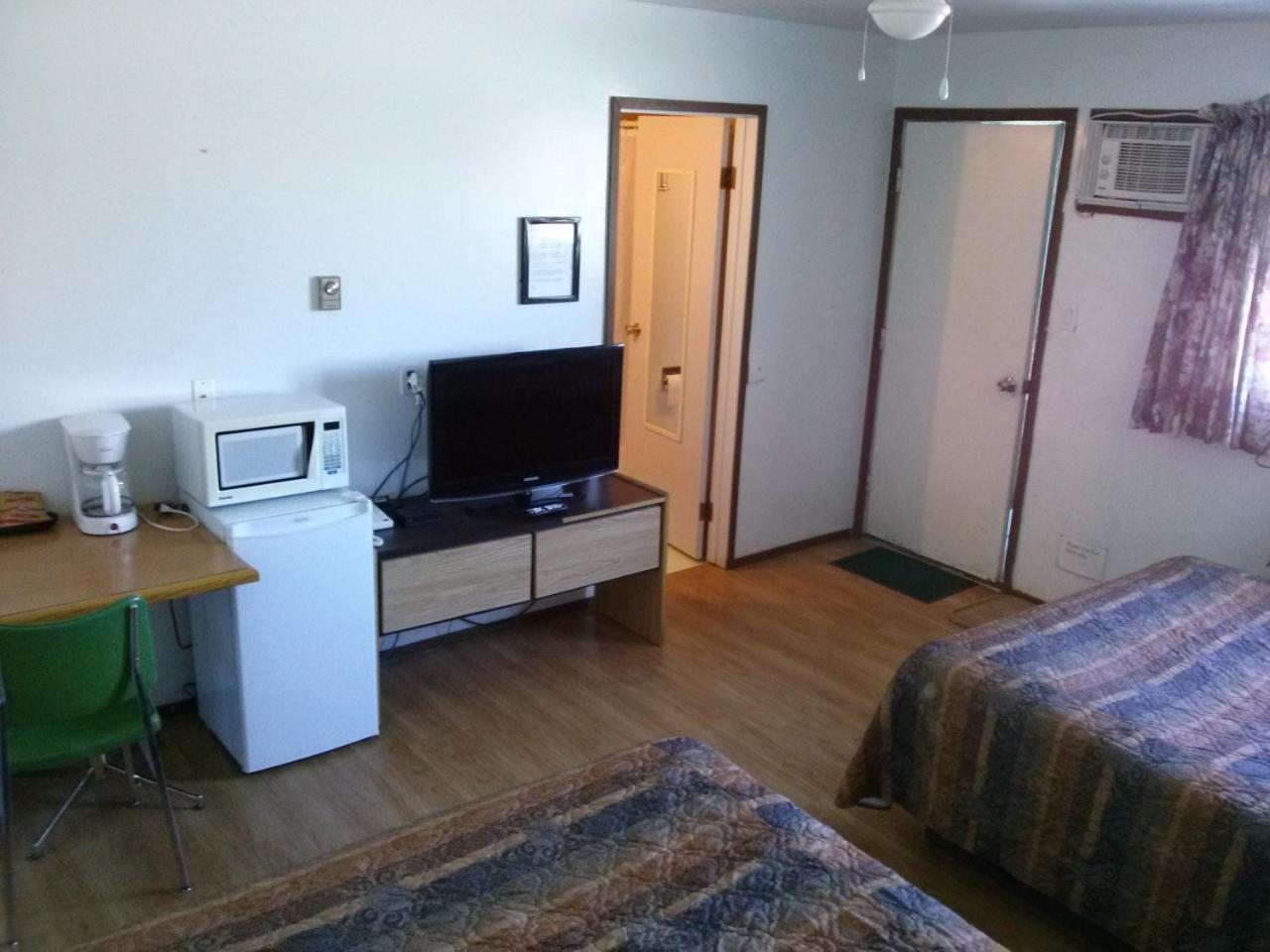 Moosomin Motel ภายนอก รูปภาพ