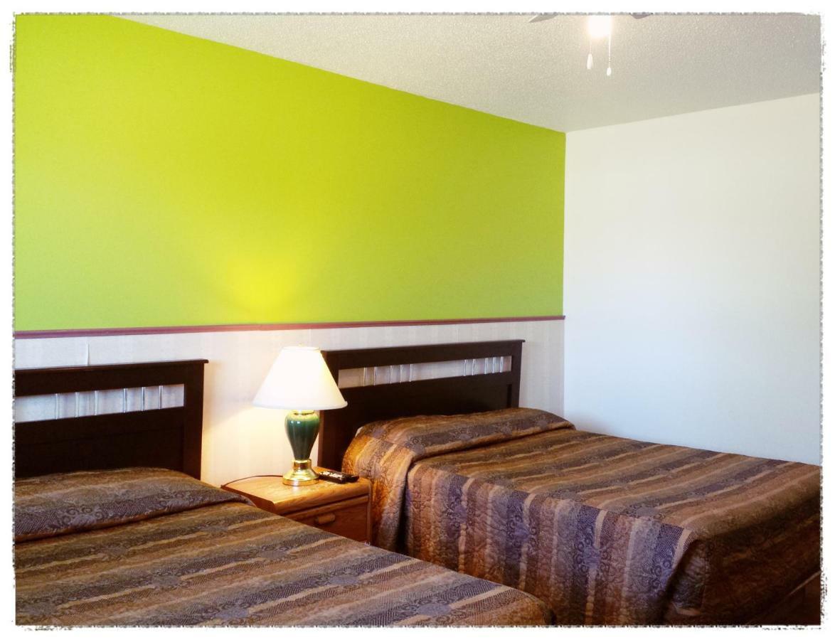 Moosomin Motel ภายนอก รูปภาพ