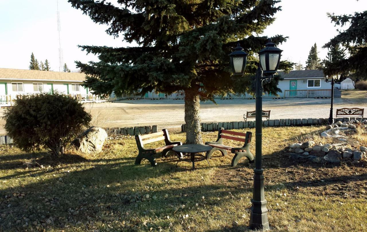 Moosomin Motel ภายนอก รูปภาพ