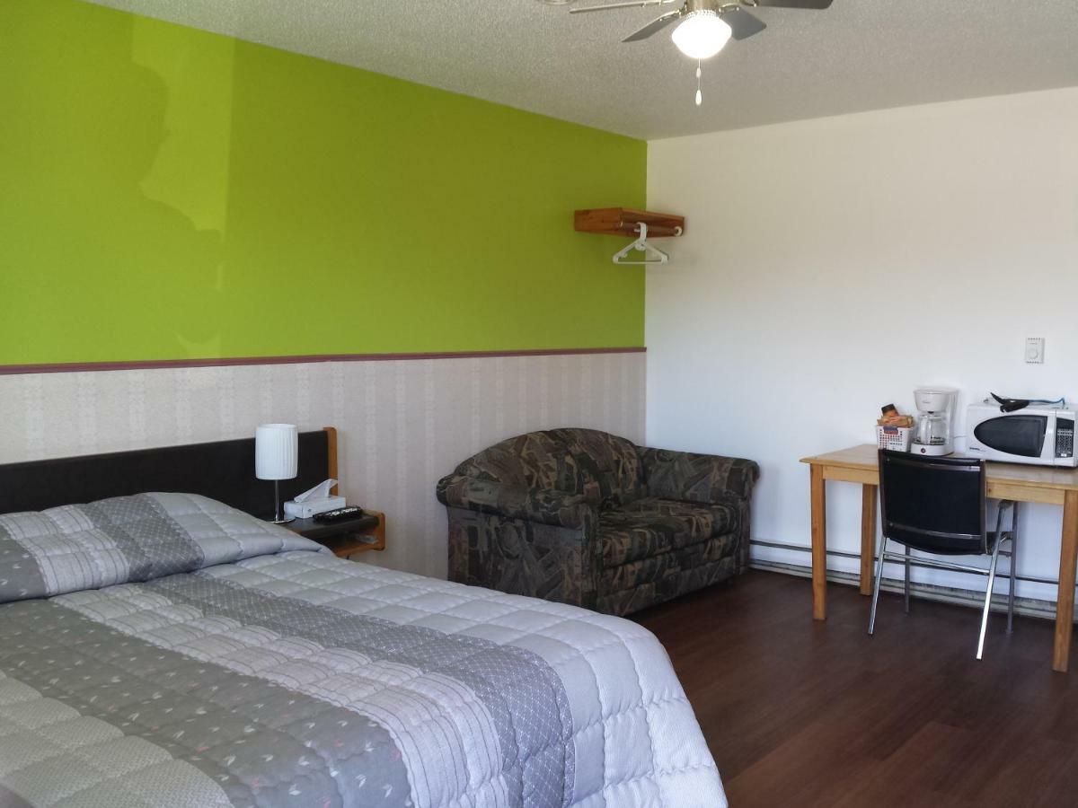 Moosomin Motel ภายนอก รูปภาพ